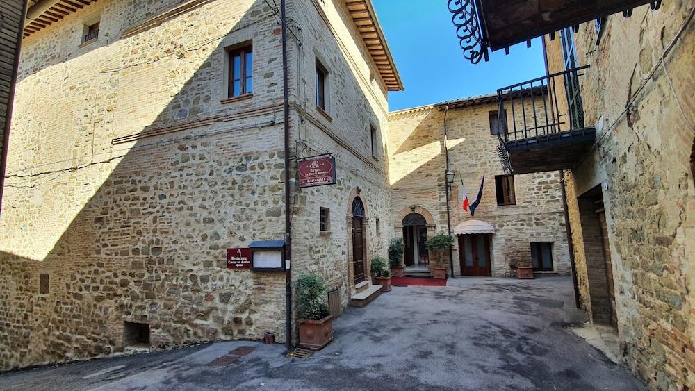 Relais La Corte Di Bettona Exterior foto