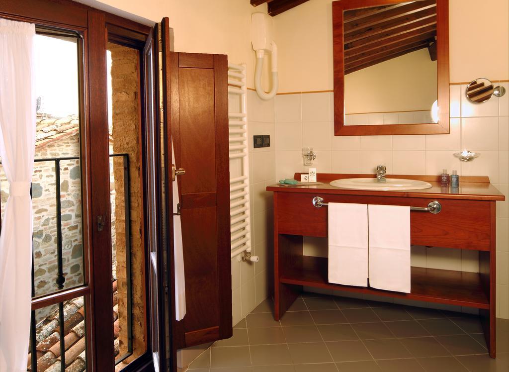 Relais La Corte Di Bettona Habitación foto